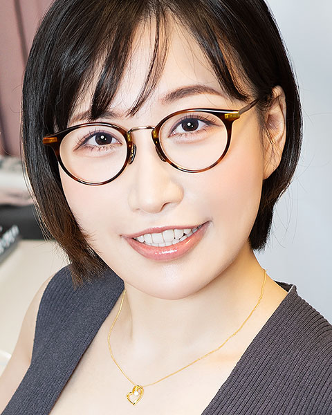 角綾(すみ あや)个人资料照片